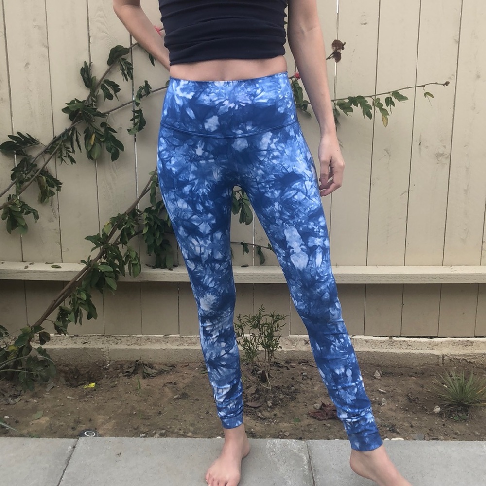 Lulu lemon athletica leggings. Size 2. Tie die